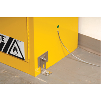 Attache de retenue contre les s&eacute;ismes pour armoire Sure-Grip Ex pour produits inflammables GTA Hardware Inc