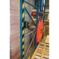 Barri&egrave;re murale magn&eacute;tique avec bande magn&eacute;tique, Plastique, Fixation magn&eacute;tique, 15', Ruban Noir et jaune GTA Hardware Inc