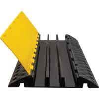Protecteur de c&acirc;bles en polyur&eacute;thane, 3 canaux, 35,43" lo x 19,69" la x 3" h GTA Hardware Inc