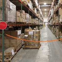 Ensemble de barri&egrave;re &agrave; chaîne magn&eacute;tique pour l'entrep&ocirc;t, Orange, Maillon de 2", 15' de long GTA Hardware Inc