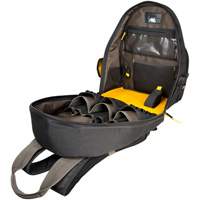 Sacs &agrave; dos pour outils Techgear &agrave; 53 pochettes, 16" lo x 13-1/4" la, Noir, Polyester GTA Hardware Inc