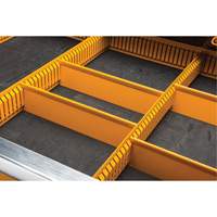 Chariot &agrave; outils &eacute;lectrique, 11 tiroirs, 42-1/2" la x 24-7/16" p x 41" h, Noir/Orange GTA Hardware Inc