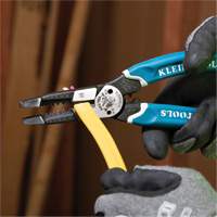 Outil polyvalent Klein-Kurve pour d&eacute;nuder, couper et sertir les fils, 8-1/4" lo, 8 - 20 AWG GTA Hardware Inc