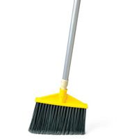 Balai oblique, Longueuer de 56" GTA Hardware Inc